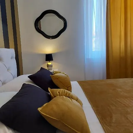 Luxury Oasis Appartement Split