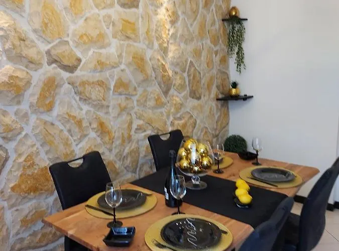 Luxury Oasis Apartament